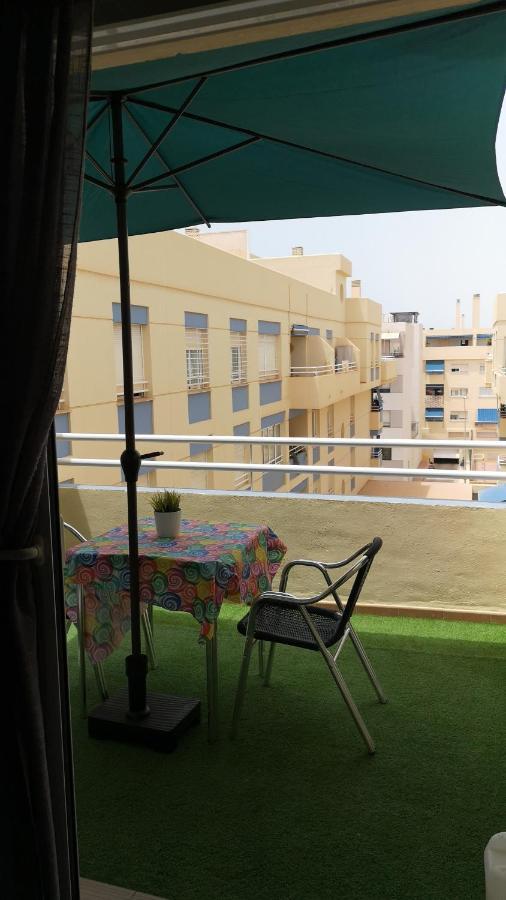 Apartamento 60 M2 En La Playa Torre de Benagalbon Exteriör bild