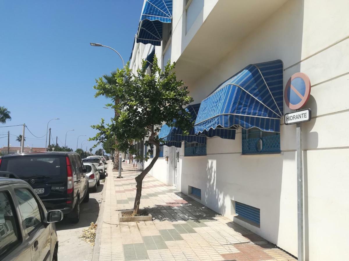 Apartamento 60 M2 En La Playa Torre de Benagalbon Exteriör bild